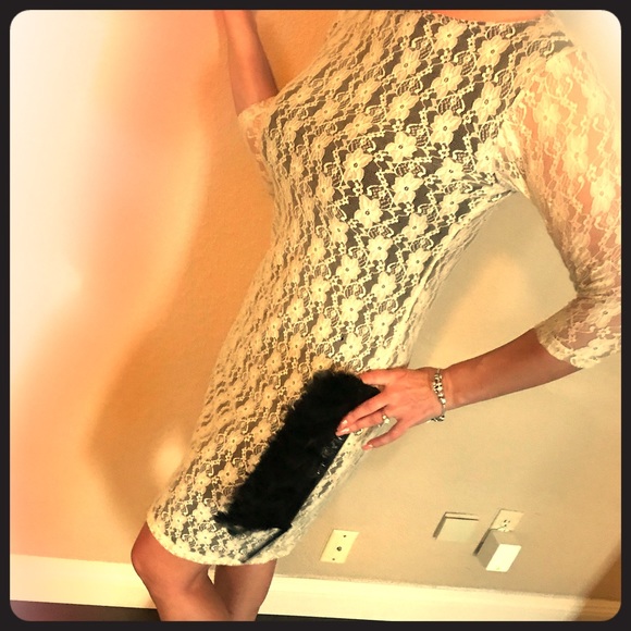 Lace mini dress size small cream and black - Picture 2 of 4